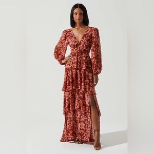 ASTR THE LABEL ANORA FLORAL TIERED MAXI DRESS